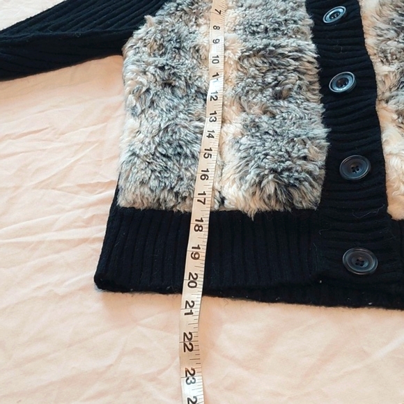 Energie  70s Long Sleeve faux fur Button Down Sweater.please See Measurments . - Picture 5 of 7